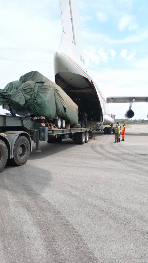 Début du chargement à Chato, Tanzanie